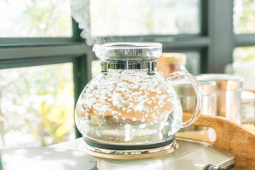 美味しい紅茶をいれるのに最適な温度のお湯とは？ 温度ごとに味の違いが生まれる理由を解説