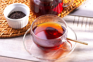 紅茶に含まれるカテキンの役割とは？カテキンの健康効果を高める食材とは？